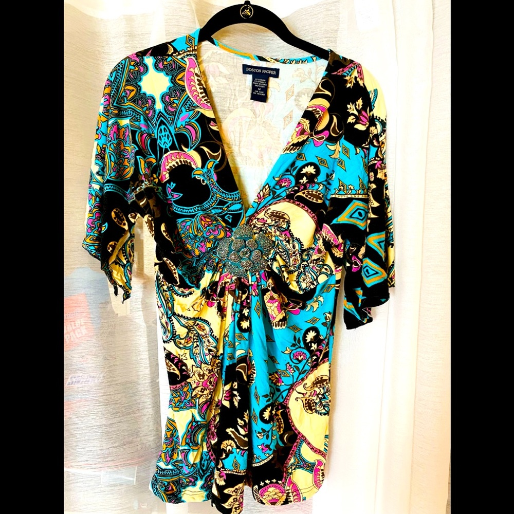 SALE~BOSTON PROPER JEWELED TOP MULTICOLORED SIZE M